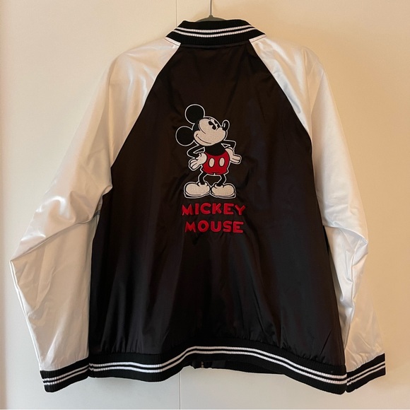 NWT 🆕 Mickey Walt Disney Studio’s Jacket - Picture 1 of 8